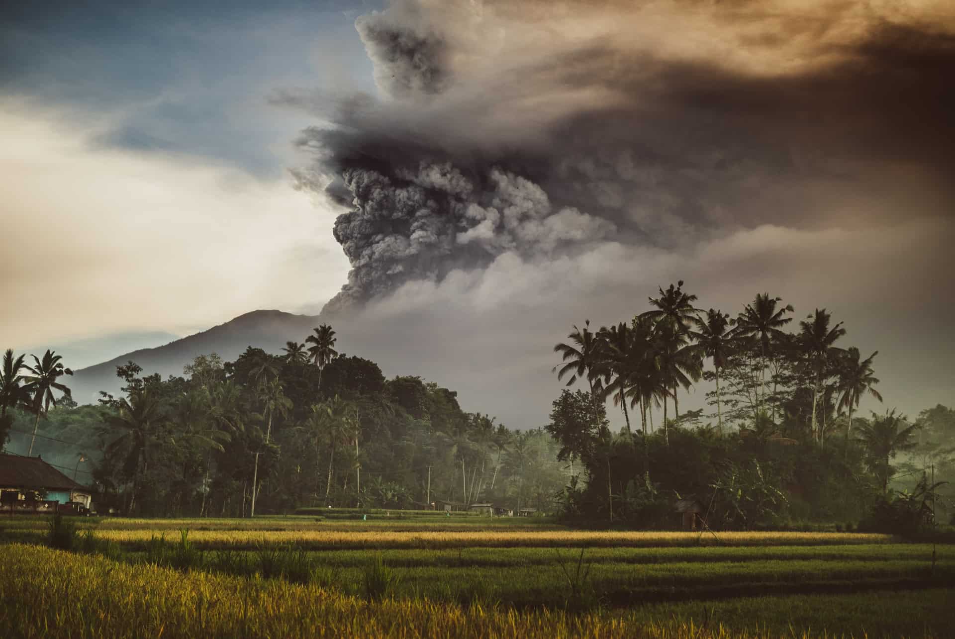 eruption batur