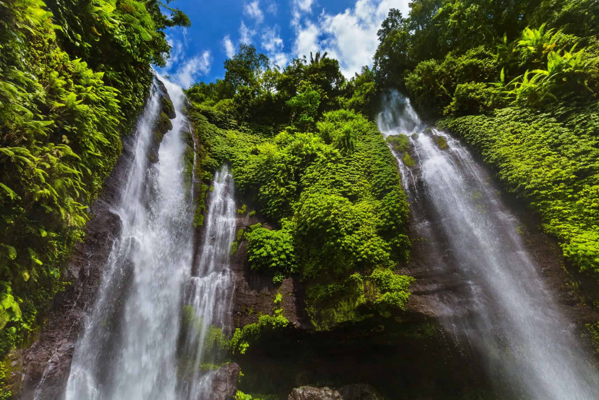 cascade sekumpul bali
