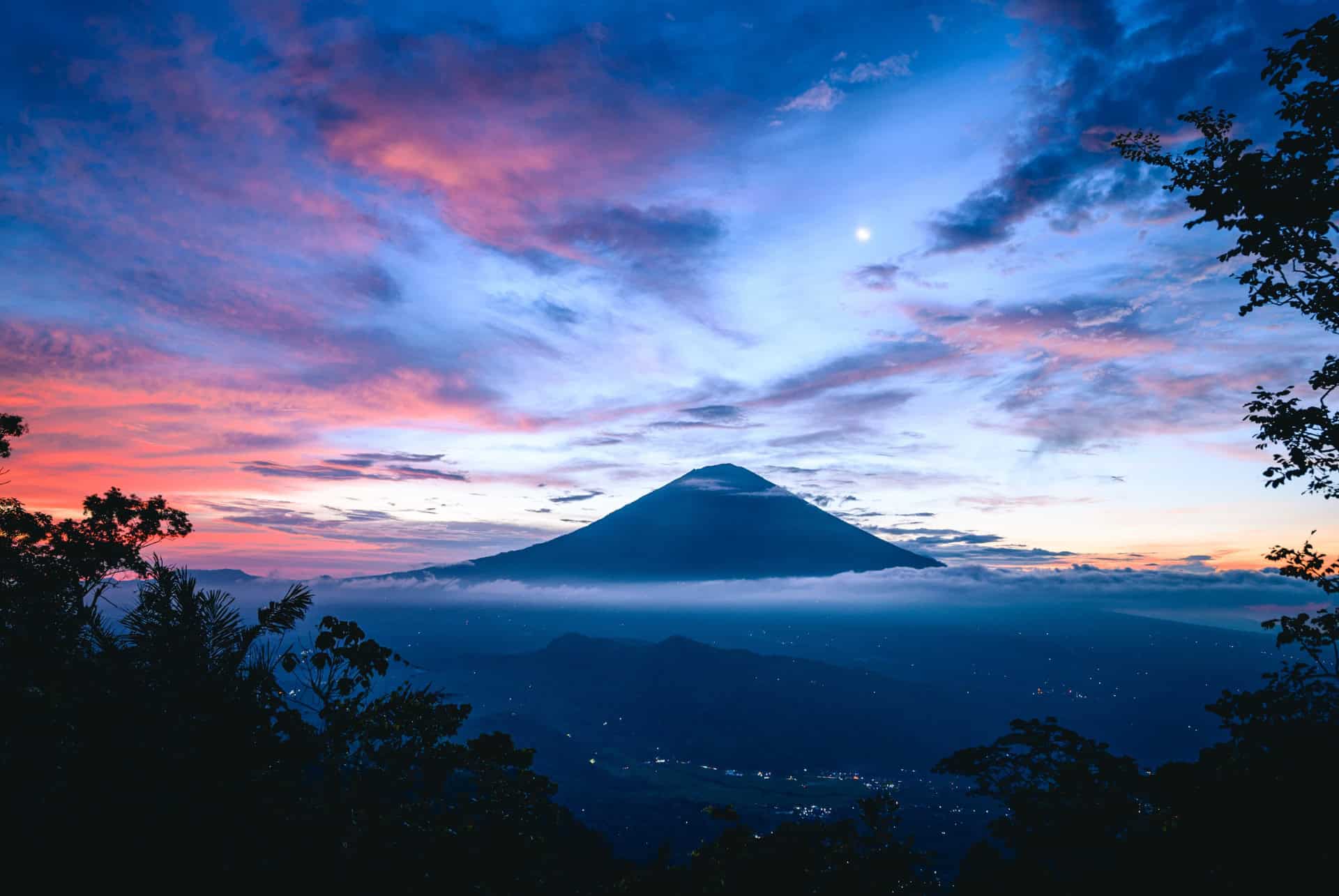 Ascension du mont Agung