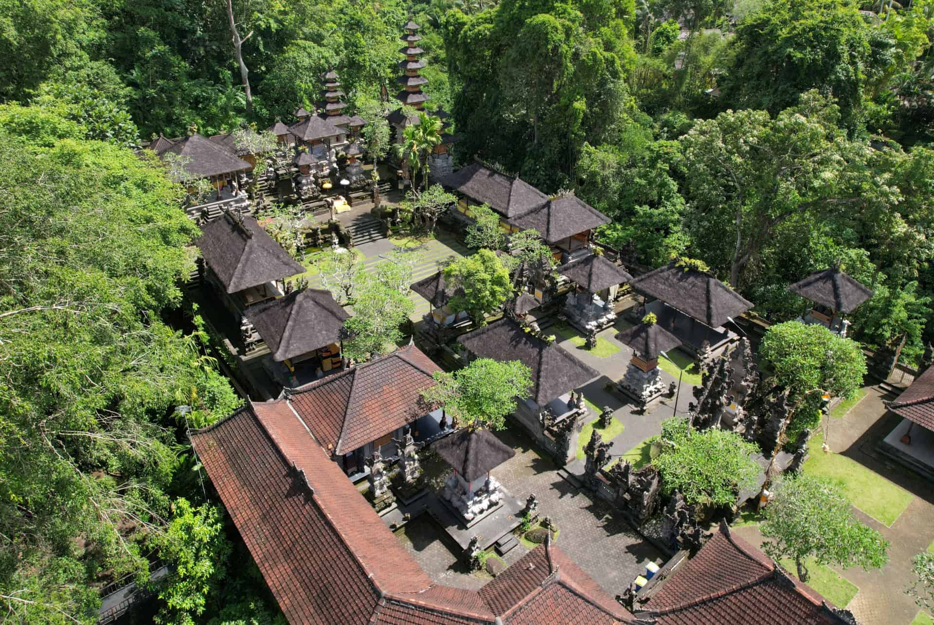 visiter temple pura gunung lebah