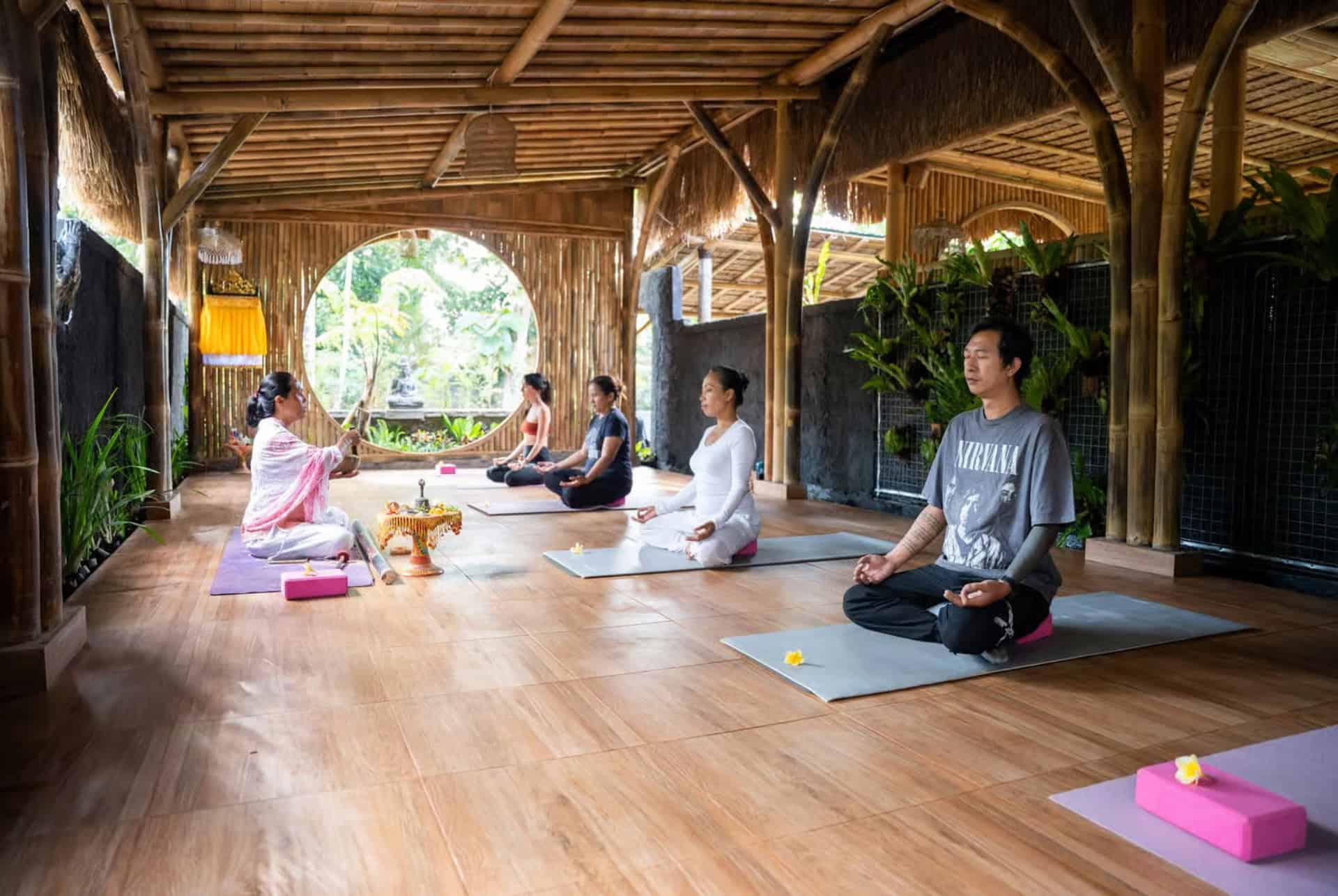 retraite spirituelle à Bali yoga et meditation a ubud