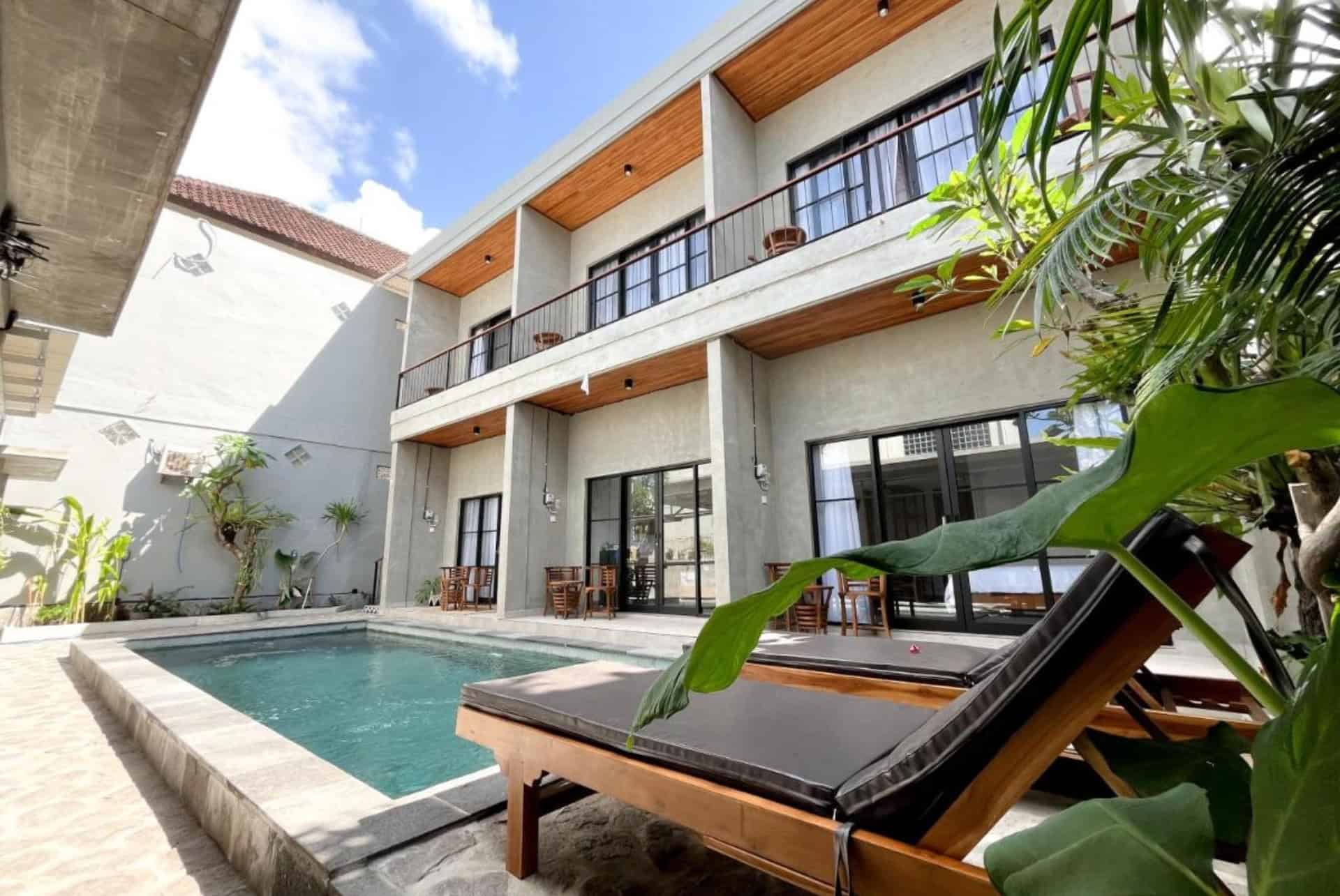 adi surya guest house