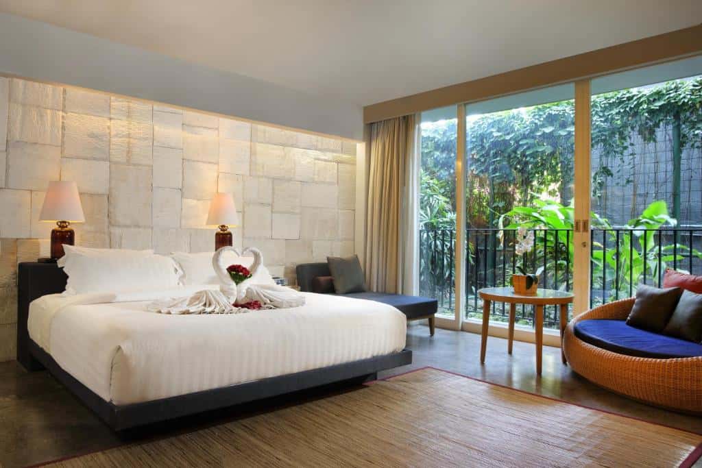 cross paasha dormir seminyak