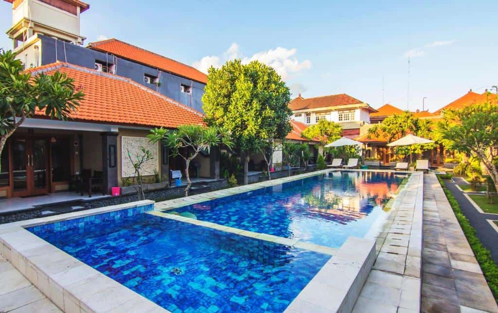 gora beach inn