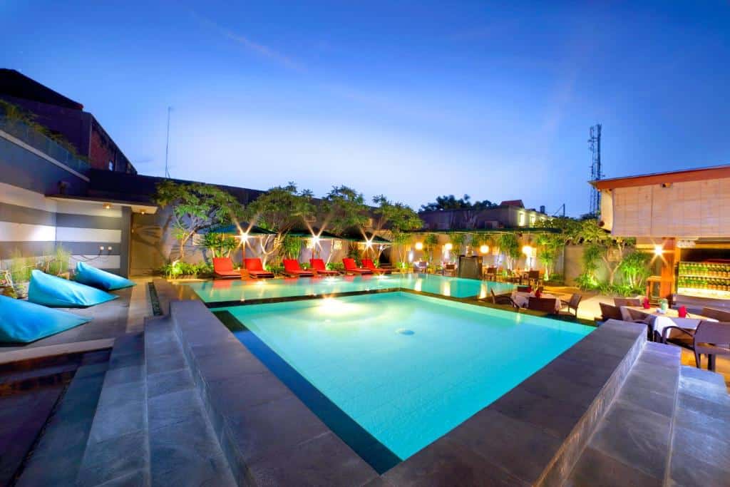 the banyumas villa piscine