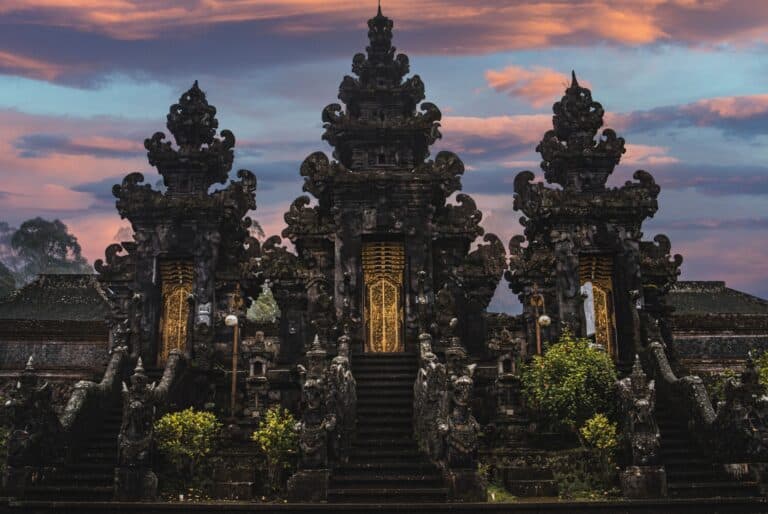Visite guidée des temples Lempuyang et Besakih