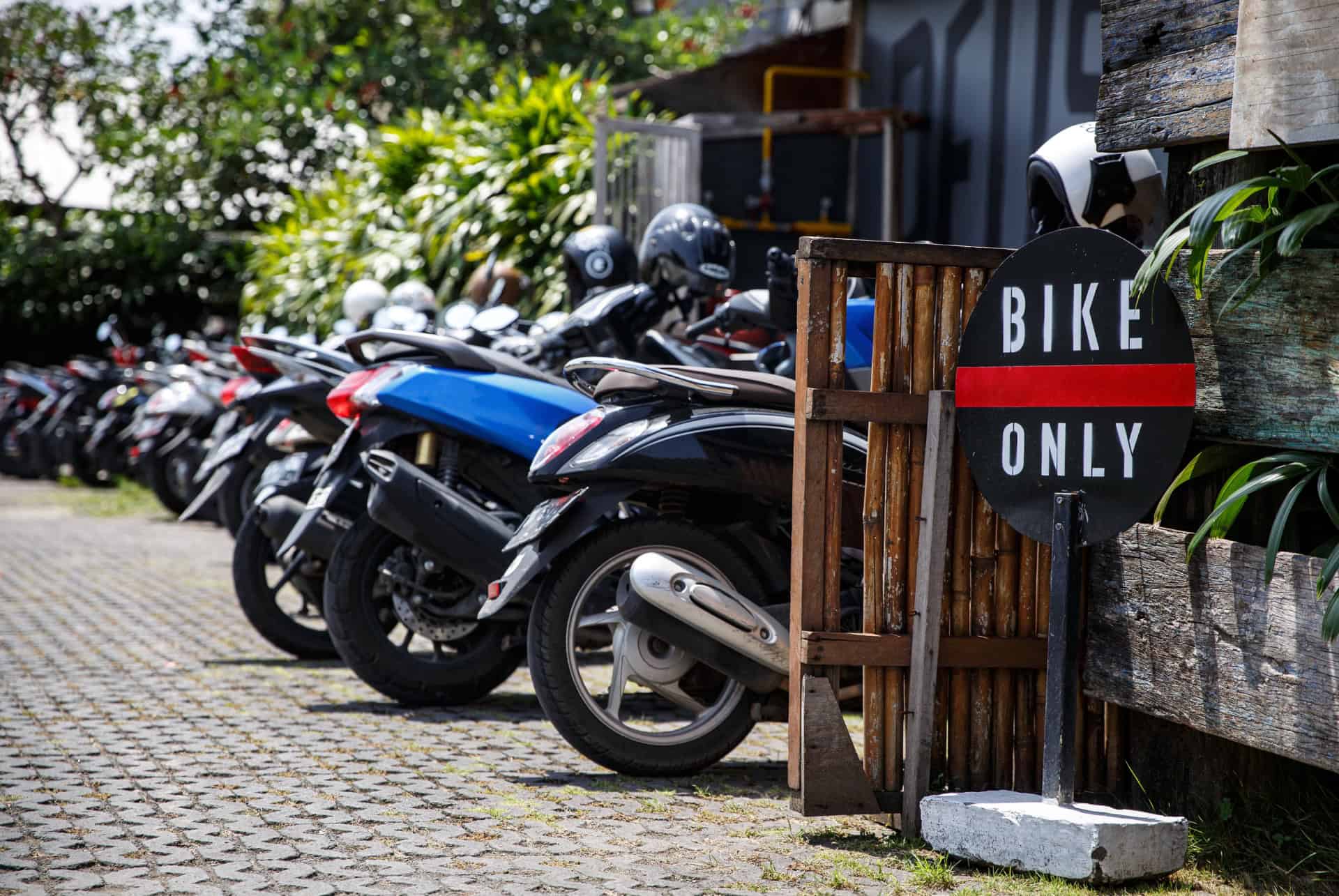 location de scooter bali parking location de scooter bali parking